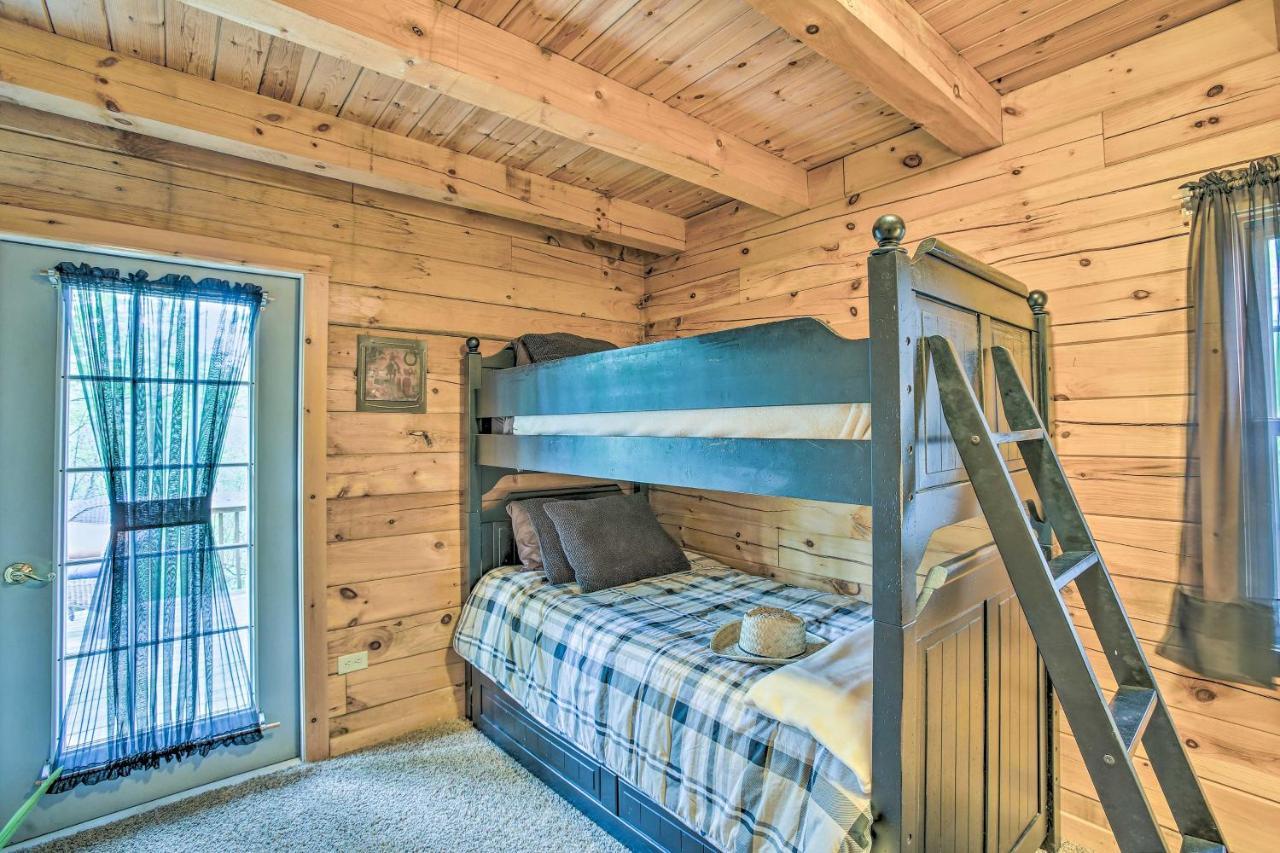 Resort Cabin With Fire Pit Golf, Hike And Play! Rothbury エクステリア 写真