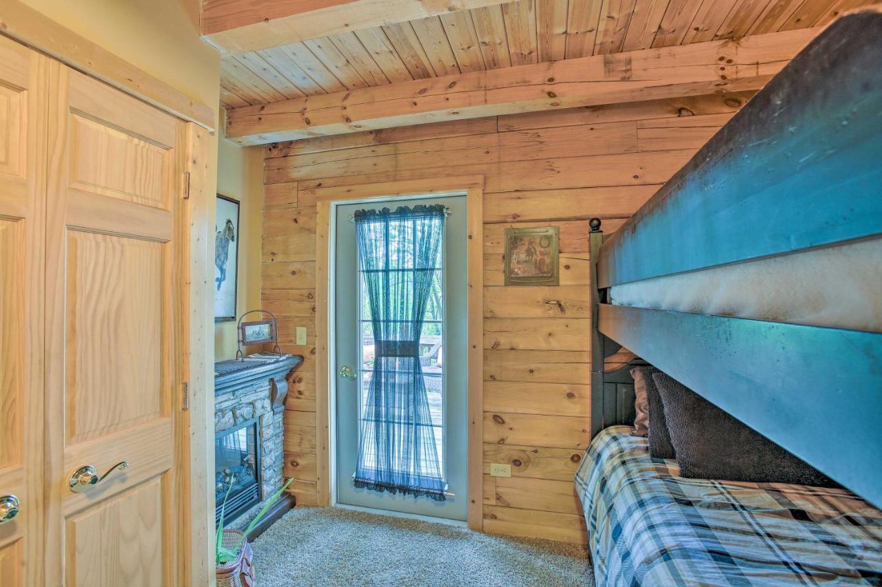 Resort Cabin With Fire Pit Golf, Hike And Play! Rothbury エクステリア 写真