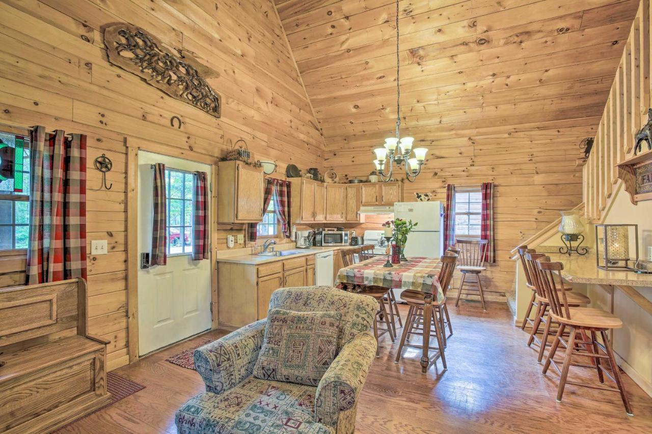 Resort Cabin With Fire Pit Golf, Hike And Play! Rothbury エクステリア 写真